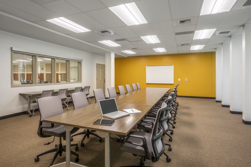 another angle of the Campus Center meeting room
